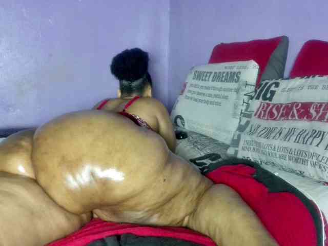 Big-Ass-Wilma webcam