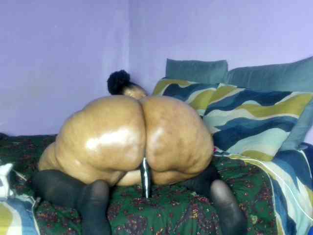 Big-Ass-Wilma webcam