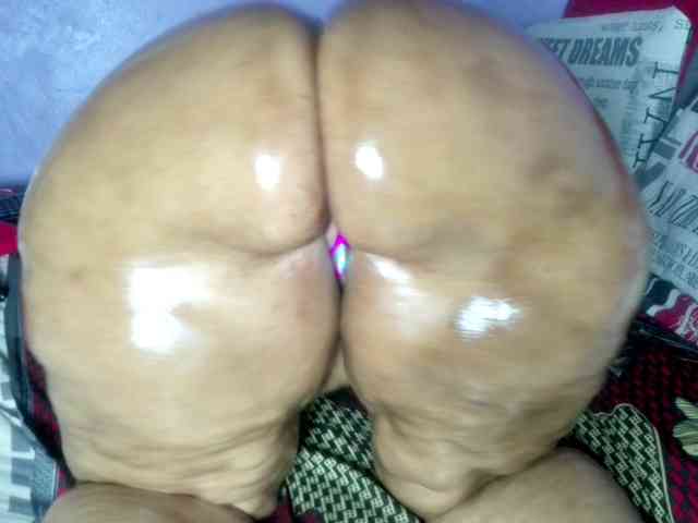 Big-Ass-Wilma webcam