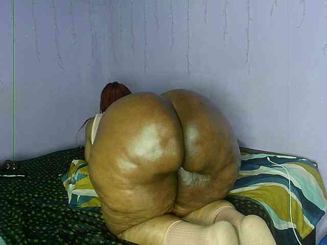 Big-Ass-Wilma webcam