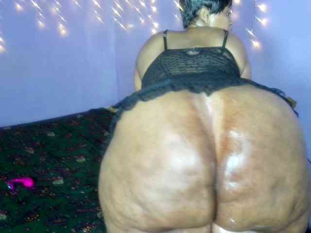 Big-Ass-Wilma webcam