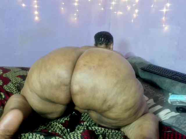 Big-Ass-Wilma webcam