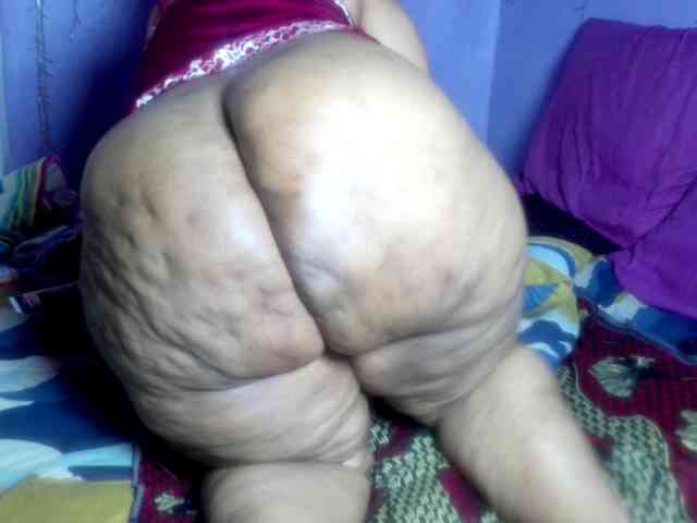 Big-Ass-Wilma webcam