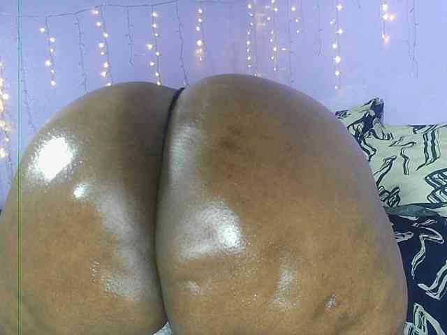 Big-Ass-Wilma webcam