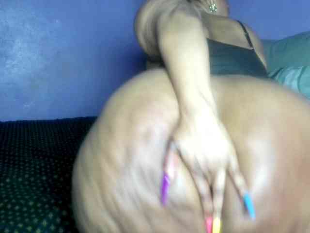 Big-Ass-Wilma webcam