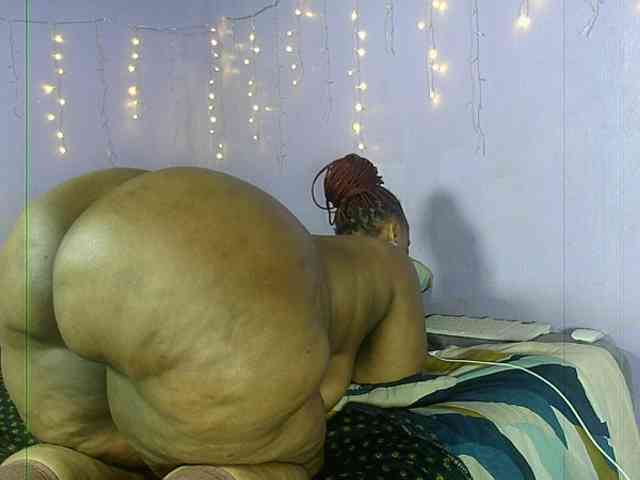Big-Ass-Wilma webcam