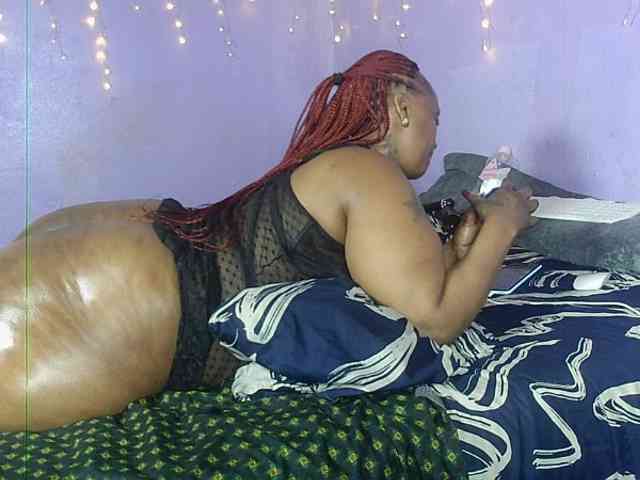 Big-Ass-Wilma webcam