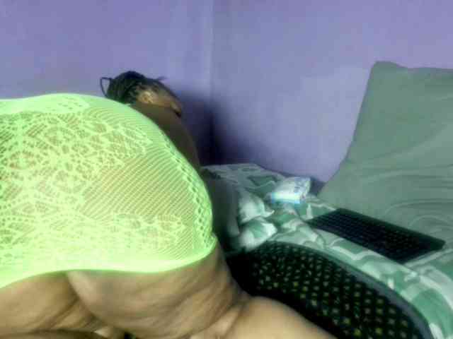 Big-Ass-Wilma webcam