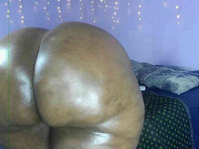 Big-Ass-Wilma webcam