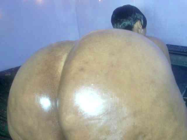 Big-Ass-Wilma webcam
