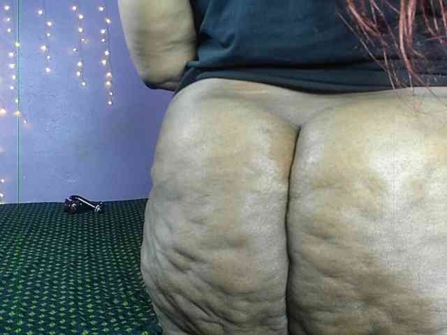 Big-Ass-Wilma webcam