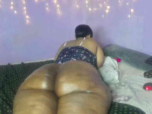 Big-Ass-Wilma webcam