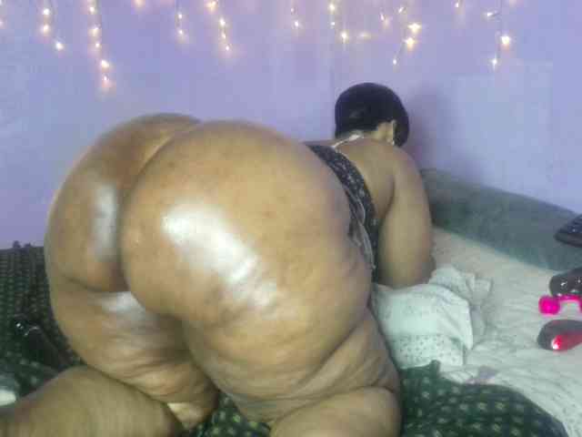 Big-Ass-Wilma webcam