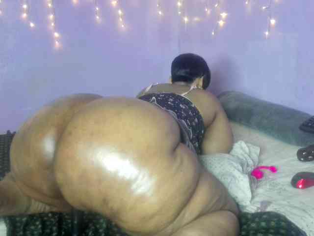 Big-Ass-Wilma webcam
