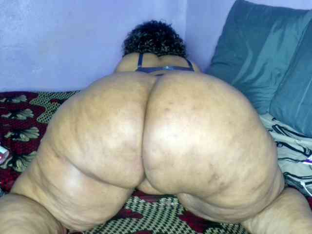 Big-Ass-Wilma webcam