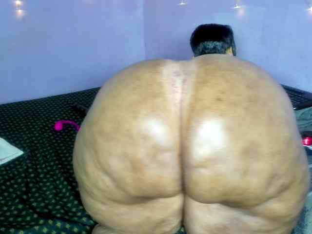 Big-Ass-Wilma webcam