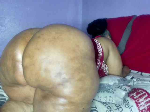 Big-Ass-Wilma webcam