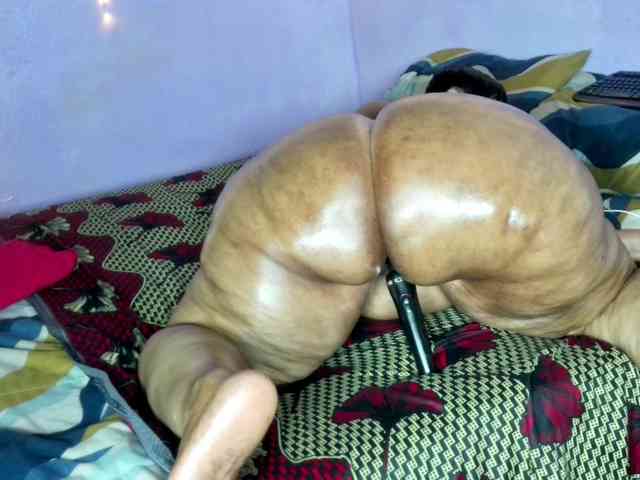 Big-Ass-Wilma webcam