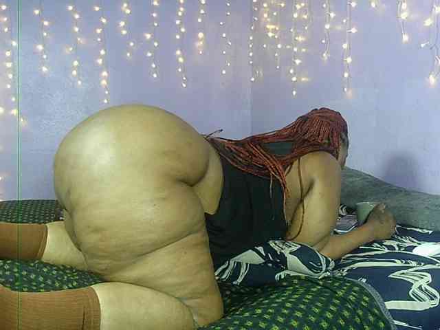 Big-Ass-Wilma webcam
