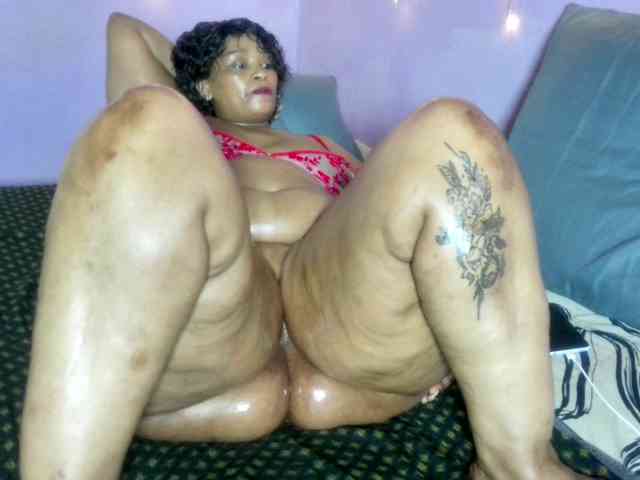 Big-Ass-Wilma webcam