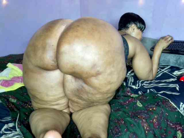 Big-Ass-Wilma webcam