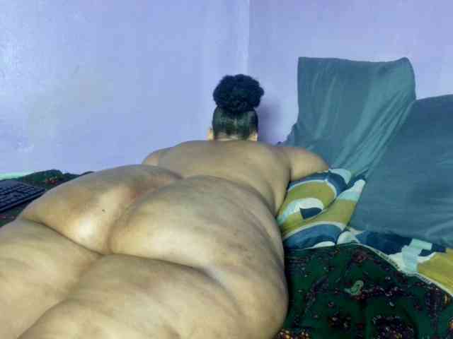 Big-Ass-Wilma webcam