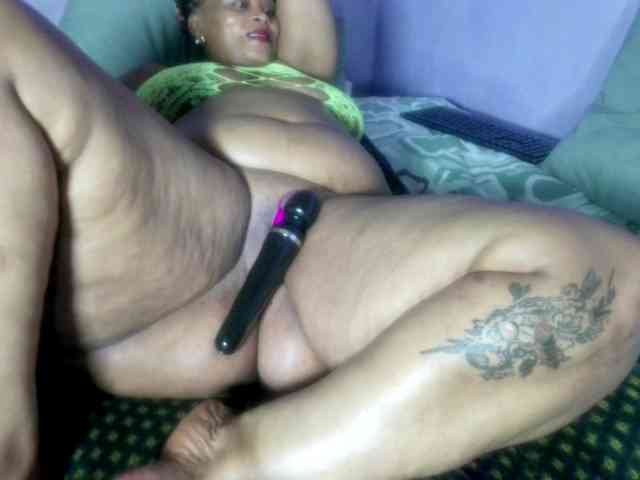 Big-Ass-Wilma webcam