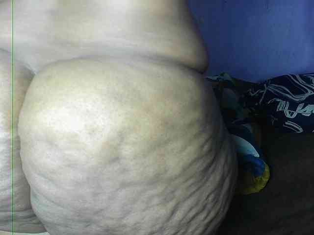 Big-Ass-Wilma webcam