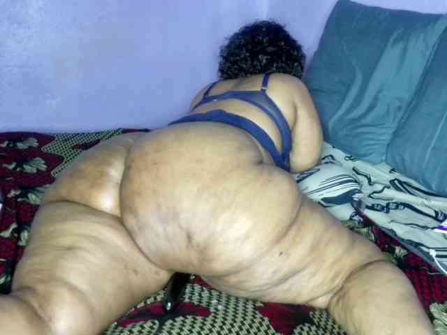 Big-Ass-Wilma webcam