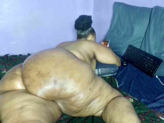 Big-Ass-Wilma webcam