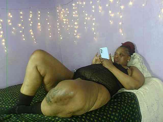 Big-Ass-Wilma webcam