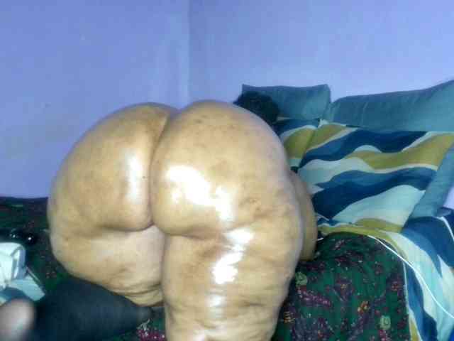 Big-Ass-Wilma webcam