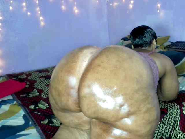 Big-Ass-Wilma webcam