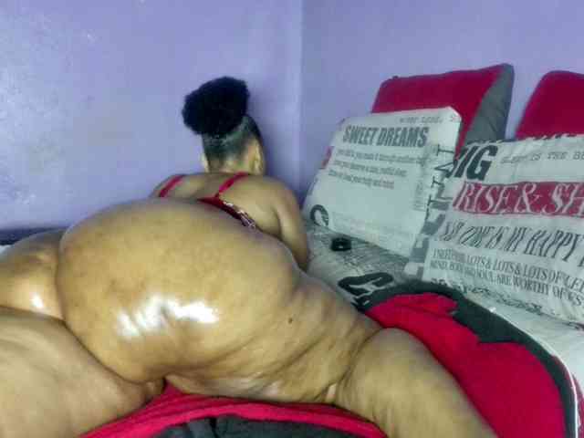 Big-Ass-Wilma webcam