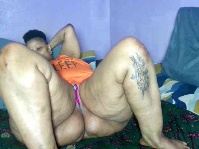 Big-Ass-Wilma webcam