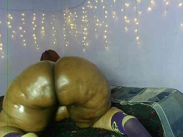 Big-Ass-Wilma webcam