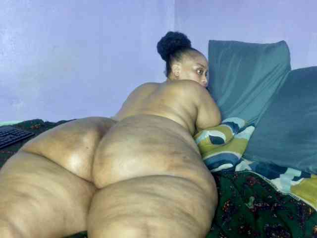 Big-Ass-Wilma webcam