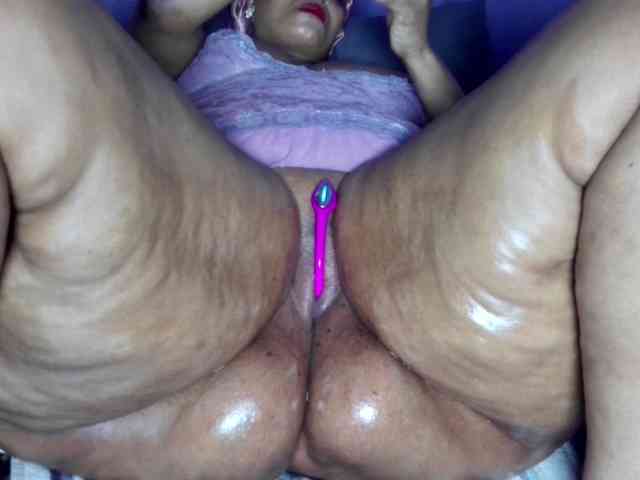 Big-Ass-Wilma webcam