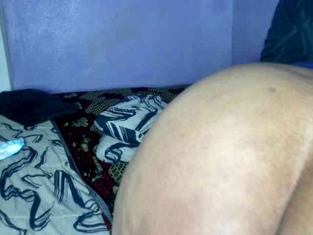 Big-Ass-Wilma webcam