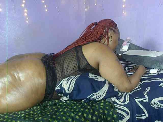 Big-Ass-Wilma webcam