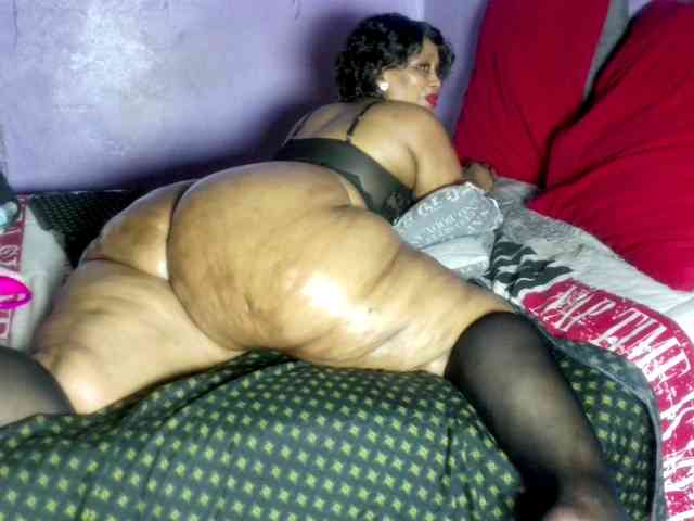 Big-Ass-Wilma webcam