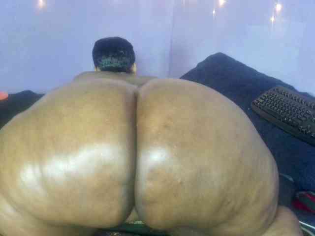 Big-Ass-Wilma webcam