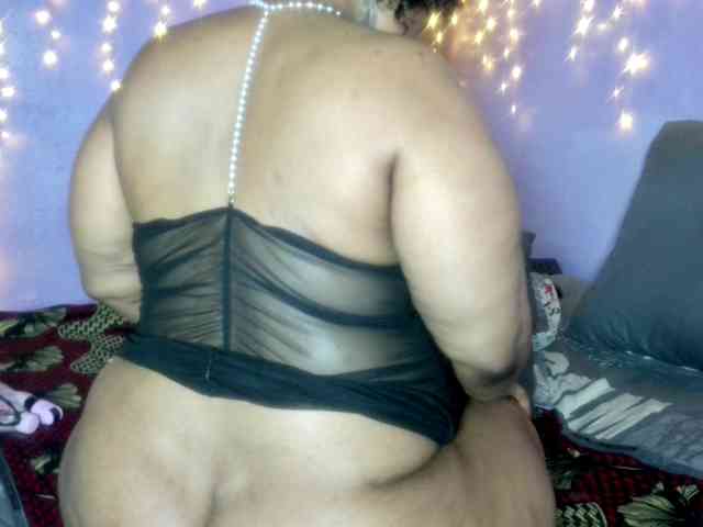 Big-Ass-Wilma webcam