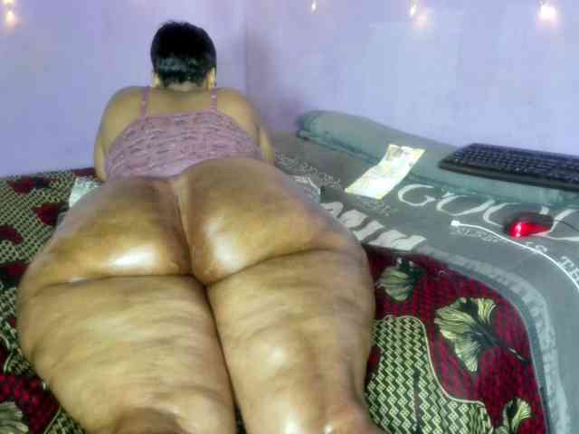 Big-Ass-Wilma webcam