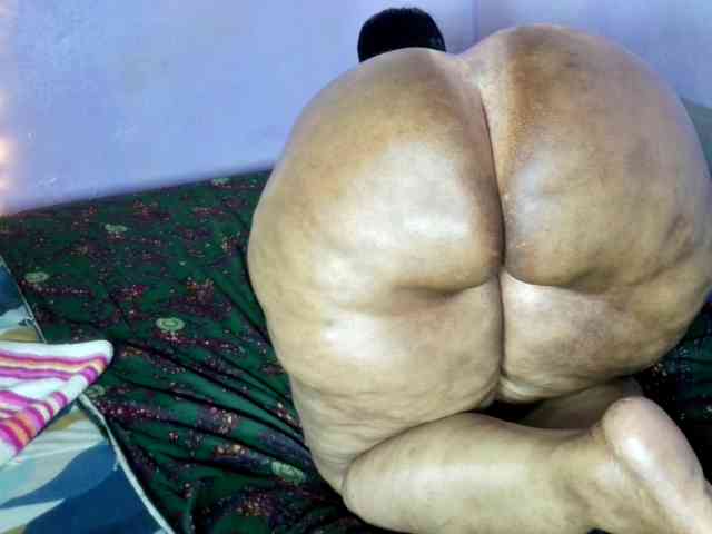 Big-Ass-Wilma webcam