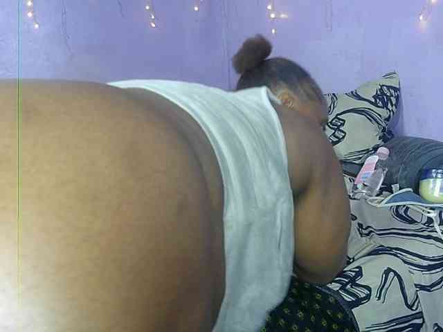 Big-Ass-Wilma webcam