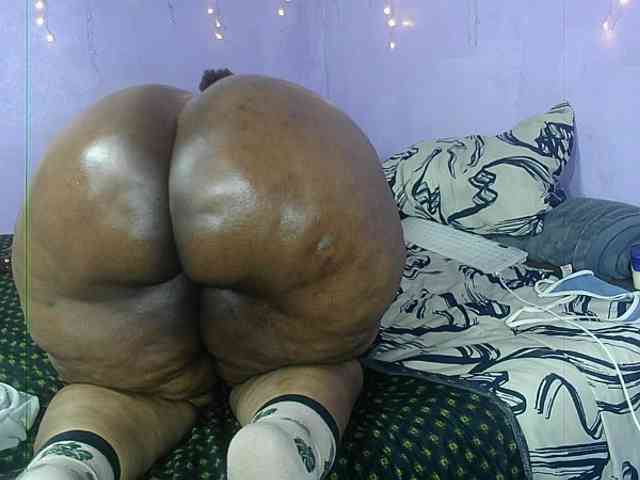 Big-Ass-Wilma webcam