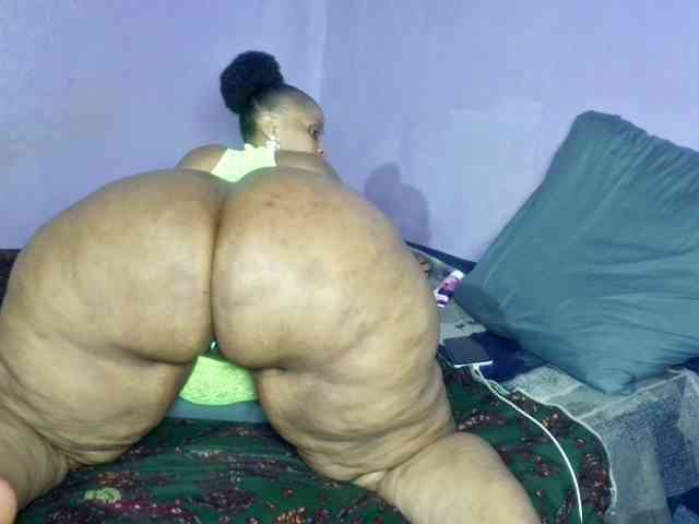 Big-Ass-Wilma webcam