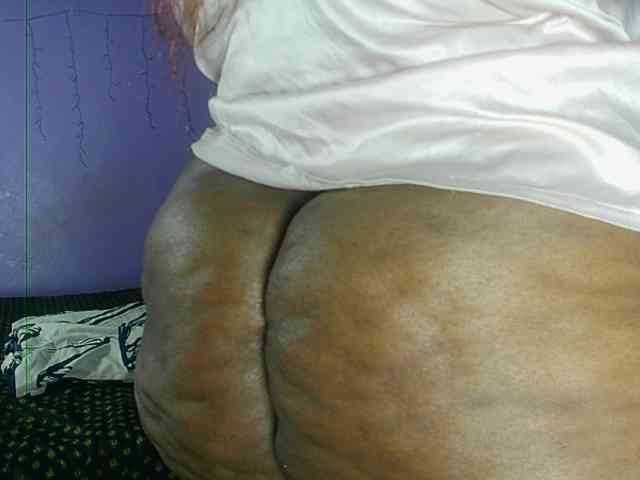 Big-Ass-Wilma webcam