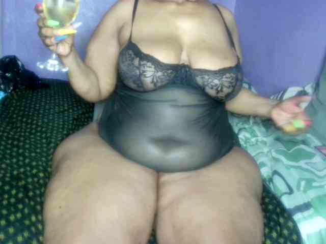 Big-Ass-Wilma webcam